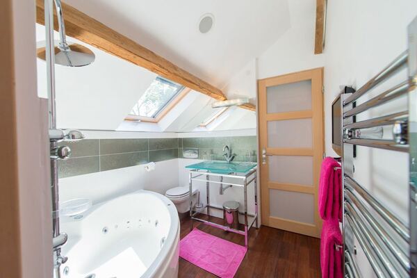 Salle de bain rose